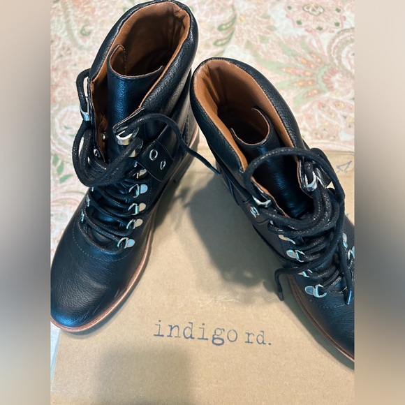 Indigo Rd. Boots - Picture 3 of 7